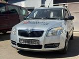 Skoda Roomster Praktik - silberne Skoda Roomster
