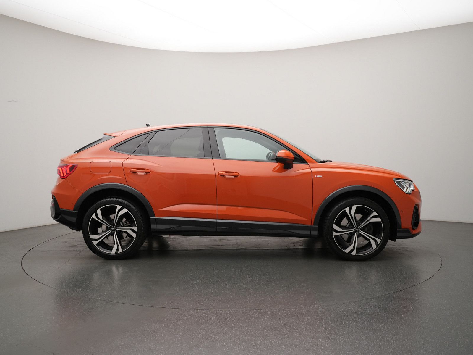 Audi Q3 Sportback quattro S line PANO 360°KAM MATRIX foto 3