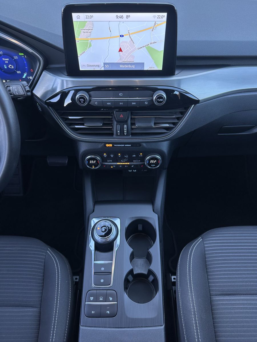 Fahrzeugabbildung Ford Kuga 2.5 Duratec PHEV Titanium NAV+LED+ACC+KAM