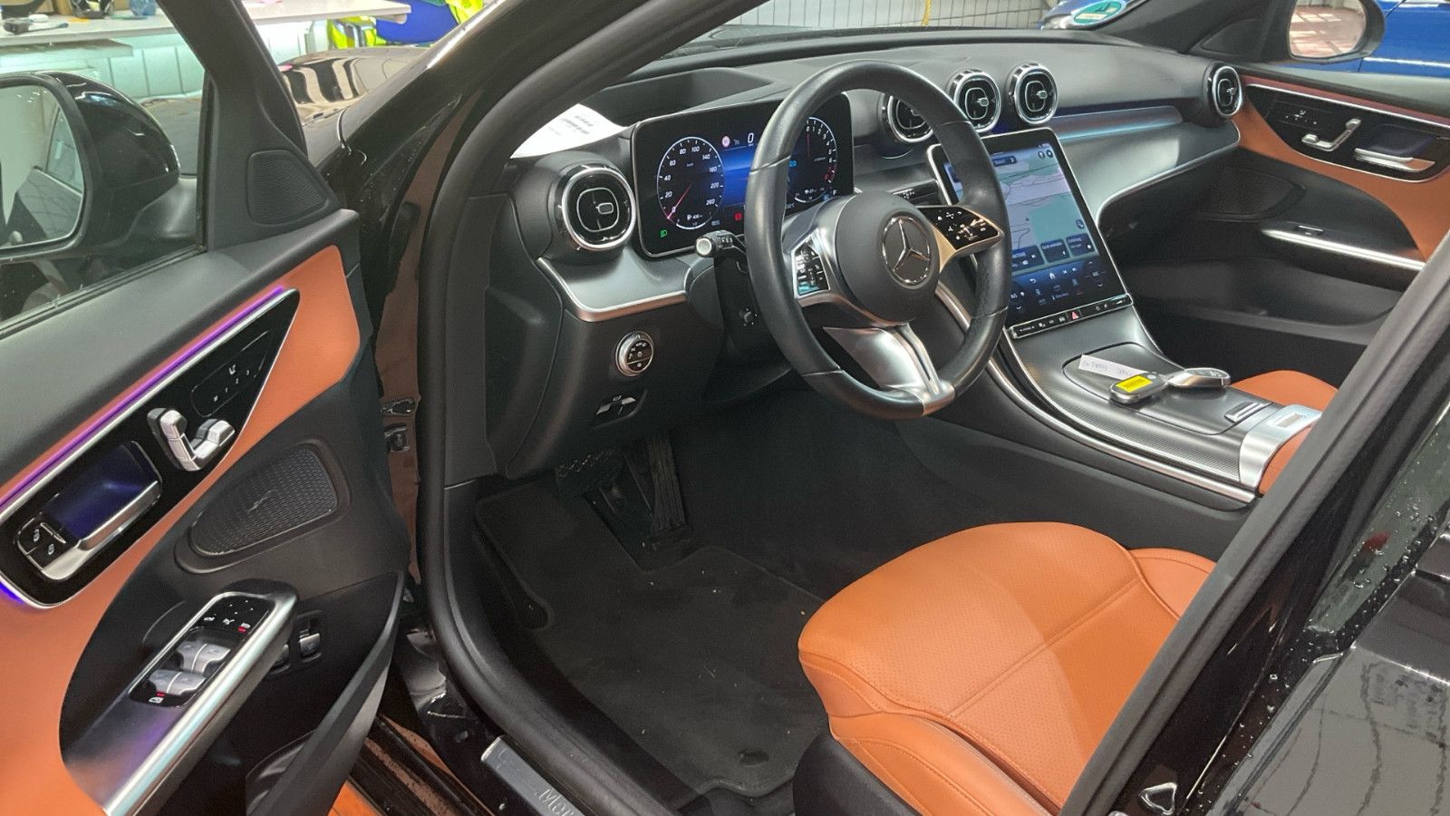MERCEDES-BENZ C 300 T e Kamera*Massage*HUD*Memory*Night*MBUX