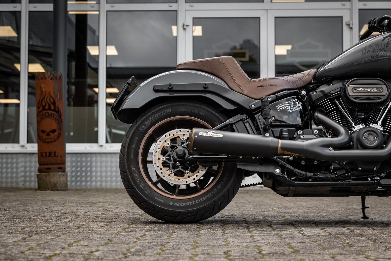 Fahrzeugabbildung Harley-Davidson FXLRS LOW RIDER S 117 CUI - JEKILL&HYDE -