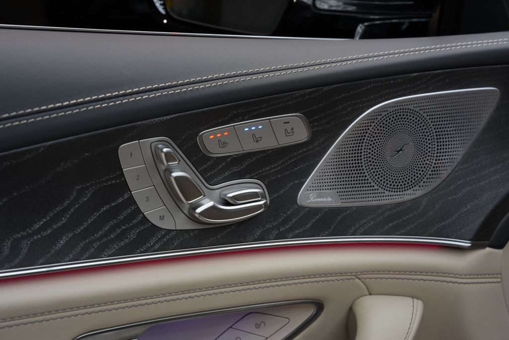 MERCEDES-BENZ AMG GT 53 4Matic+*BURM*360*MASSAGE*V8*1HAND*VOLL MERCEDES-BENZ AMG GT 53 4Matic+*BURM*360*MASSAGE*V8*1HAND*VOLL