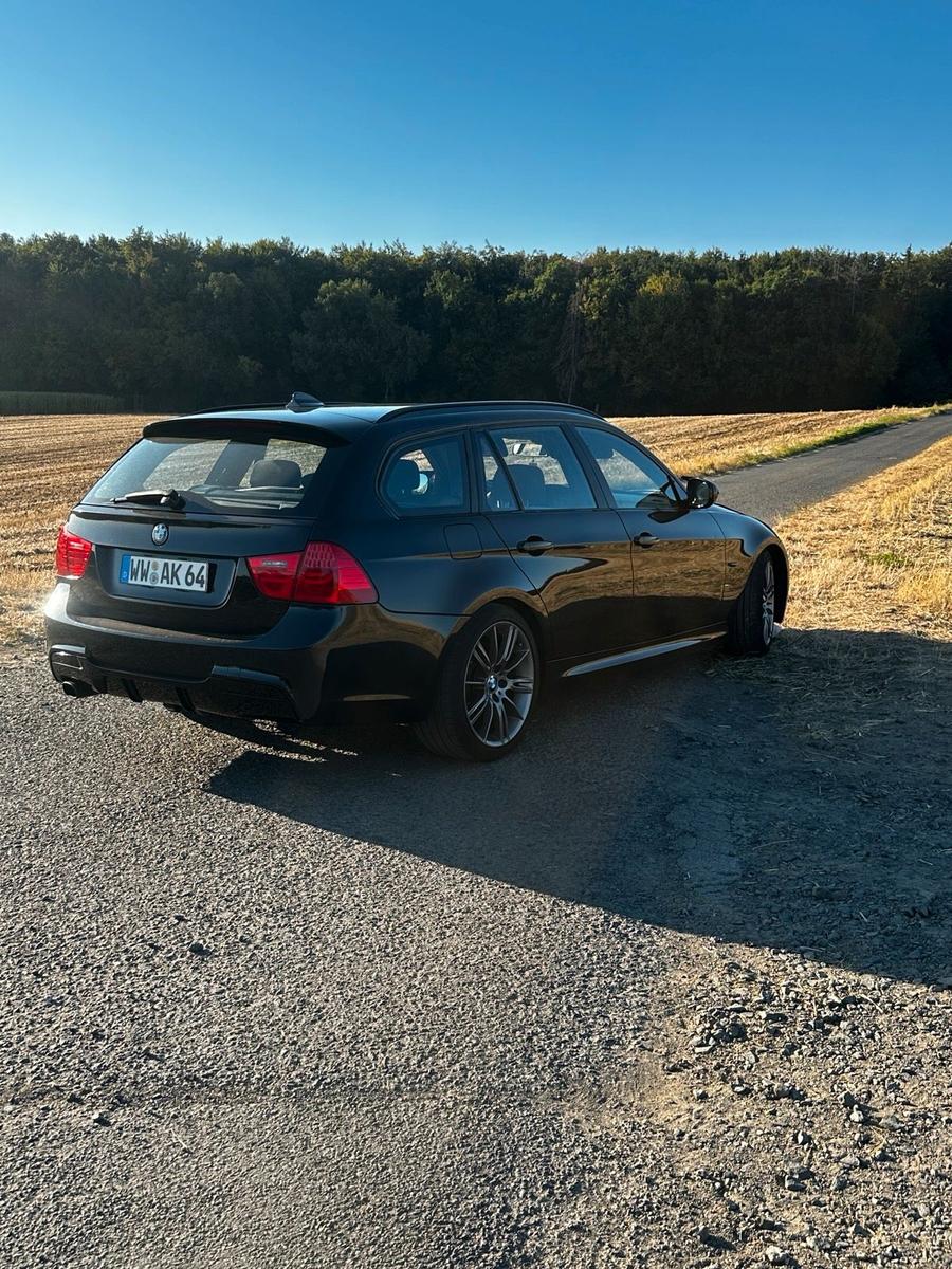 BMW 318 2012 — engine 143 HP (105kW)