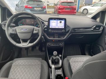 Fahrzeugabbildung Ford Fiesta Active Klima, DAB, Verkehrszeichenerk.