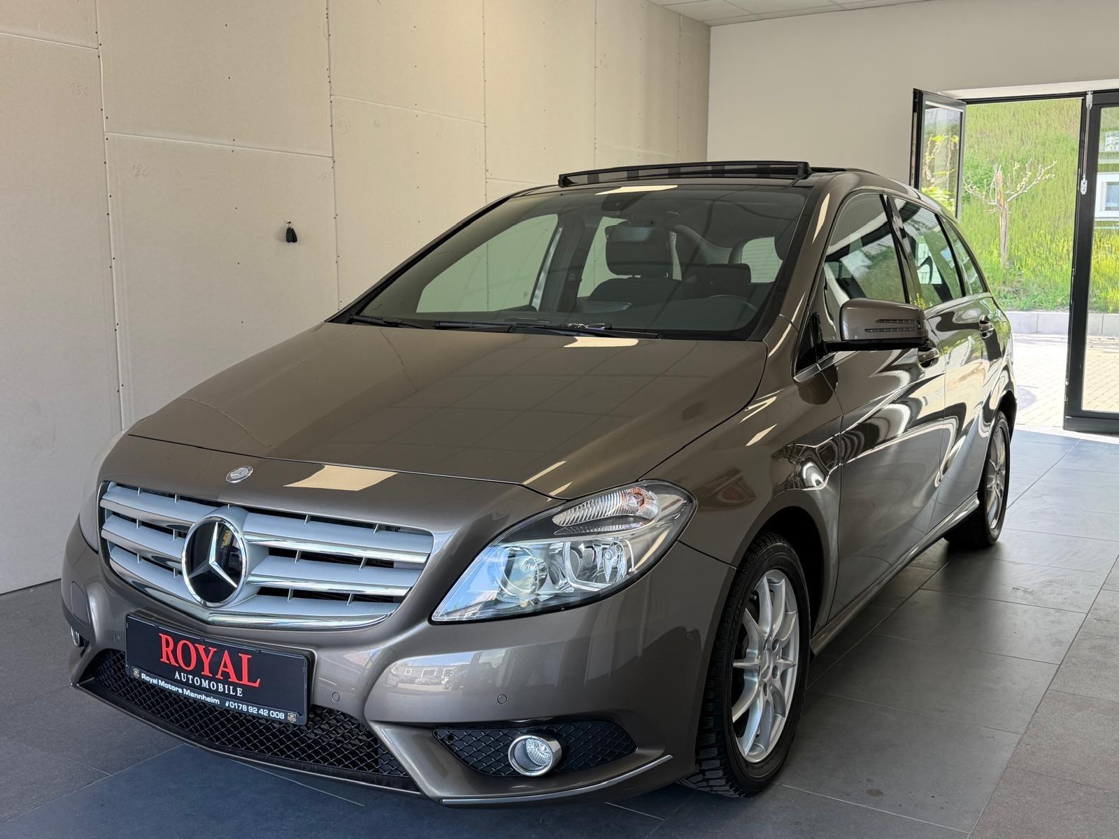 Mercedes-Benz B 180-1.Hand-Pano-Ambiente-Aut-