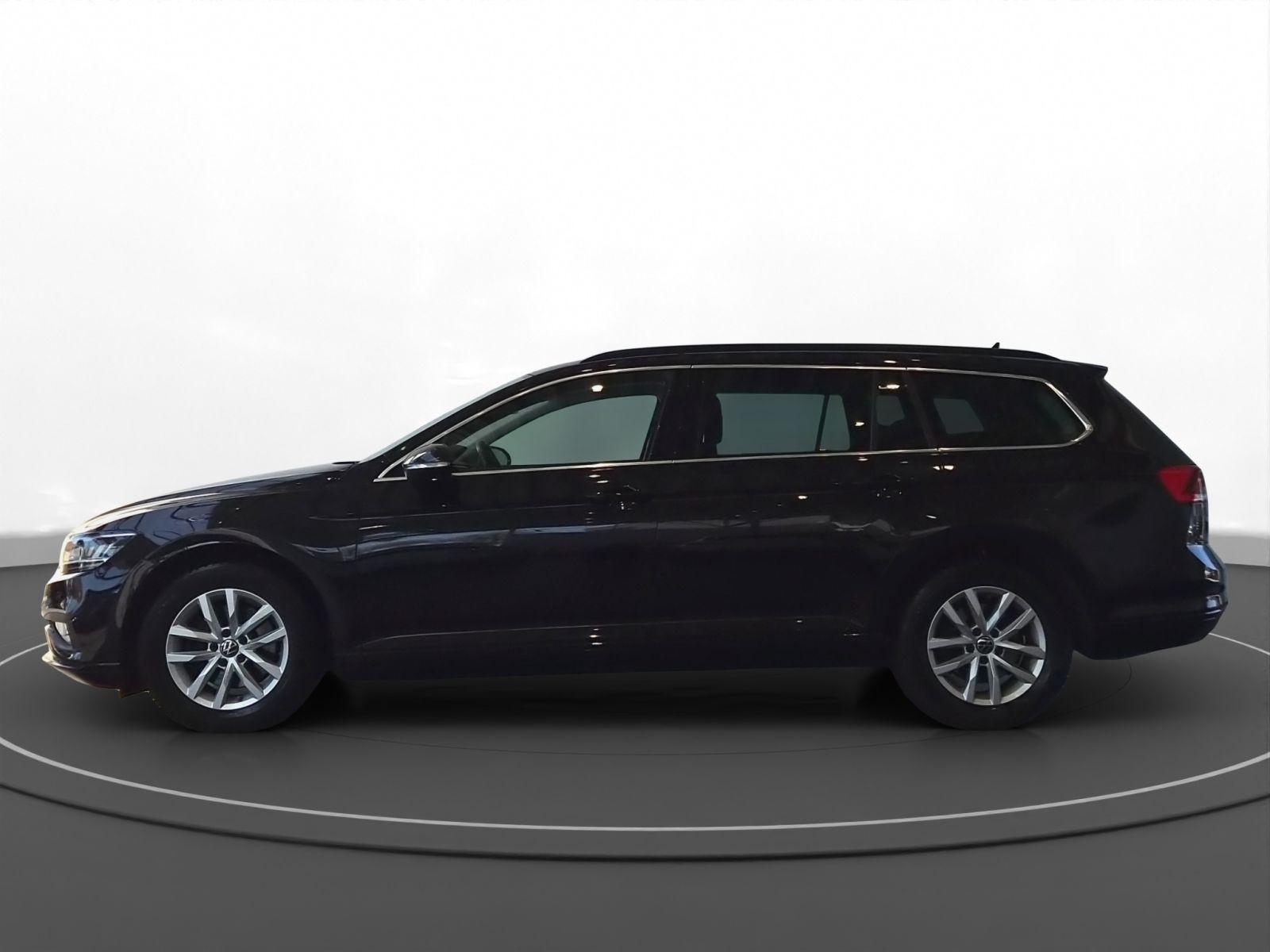 Volkswagen Passat Variant 1.5 TSI DSG Business AHK*Navi
