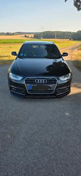 Audi A4 1.8 TFSI Ambition Avant in sportlicher Optik - : Kombi, Sportliche