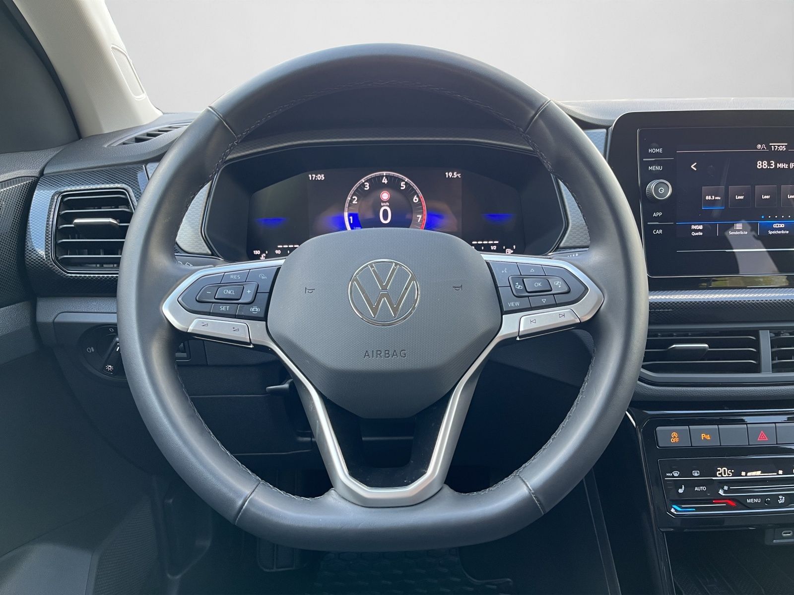 Volkswagen T-Cross - Bild 10