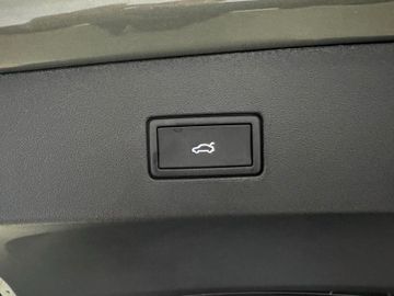 Fahrzeugverkauf 27 Volkswagen Tayron 1.5 eTSI 110 kW Life 7-Sitze AHK