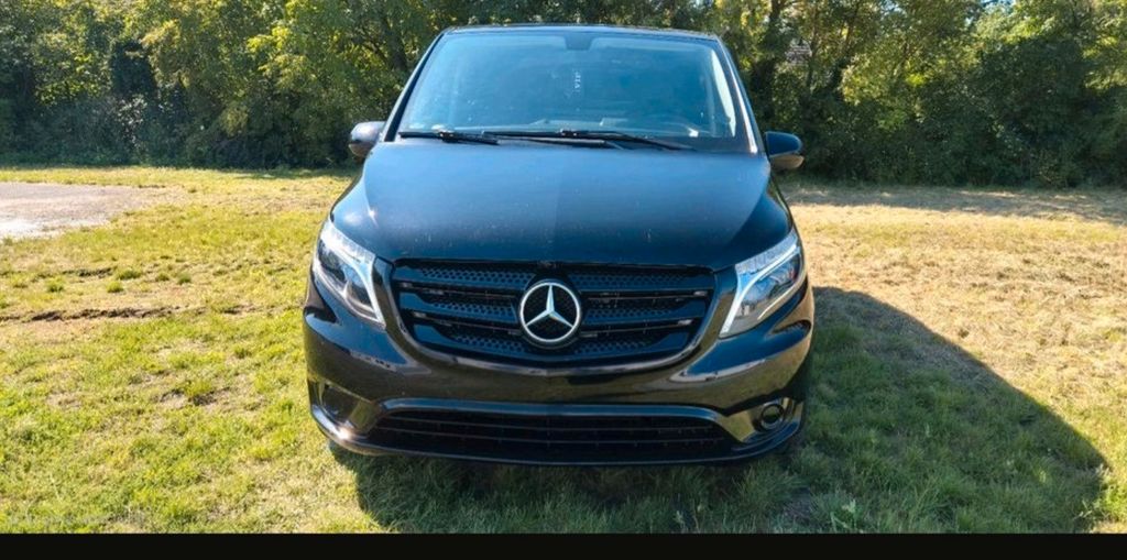 Image of Mercedes-Benz Vito