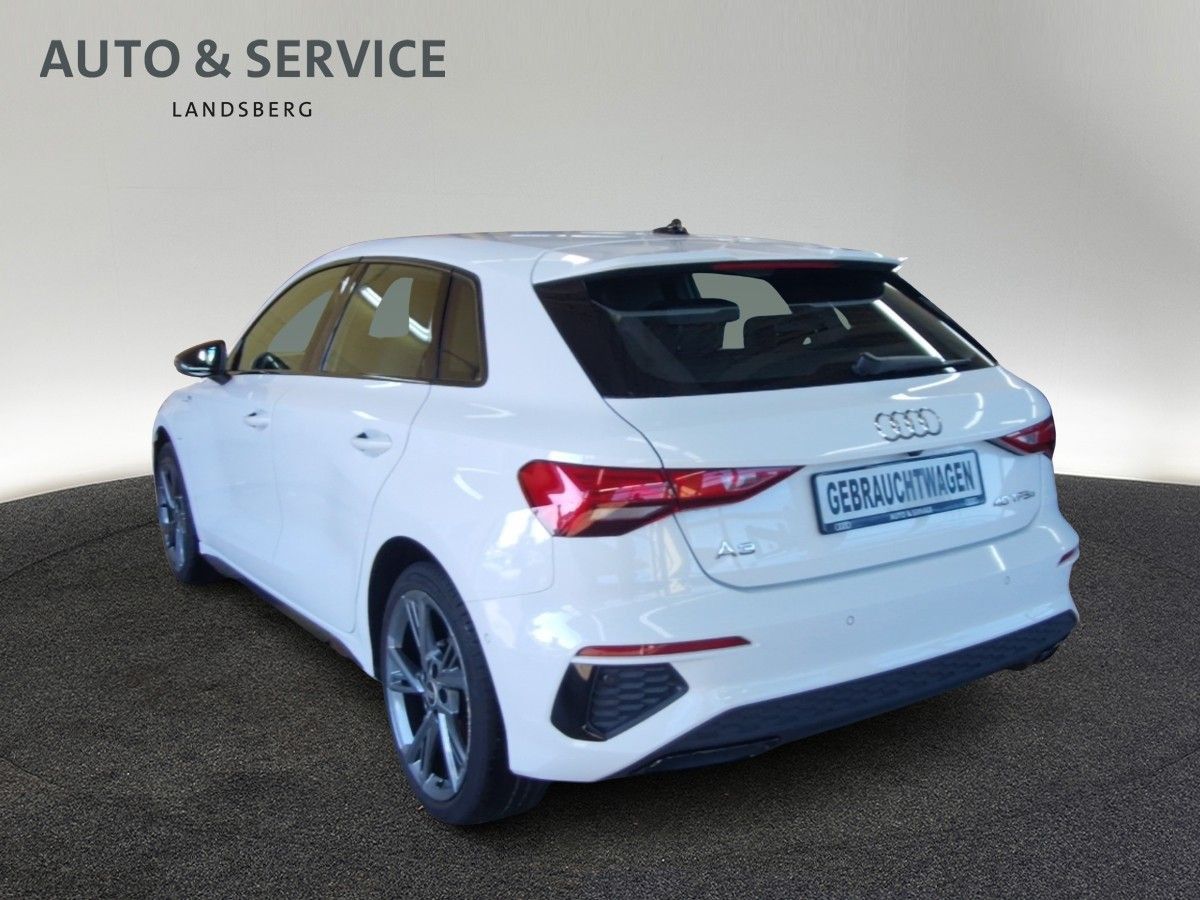 Audi A3 Sportback 40 1.4 TFSI e-tron S line S tronic imagem 2