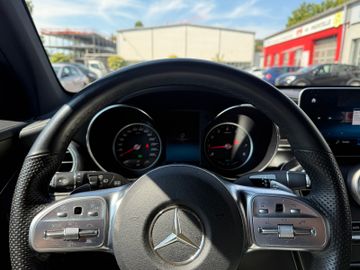 Mercedes-Benz GLC 300 4Matic AMG+AHK+LED+Navi+MBUX