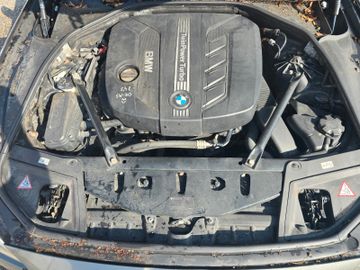 BMW 525 - 12