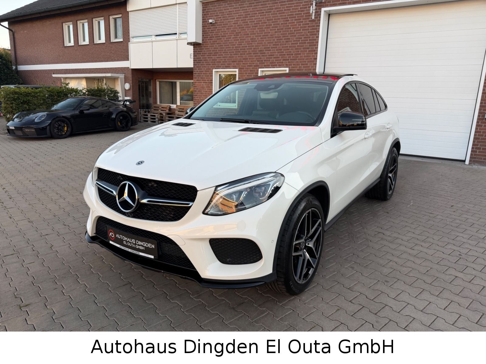 Mercedes-Benz GLE 350d Coupe 4Matic AMG Line foto 3
