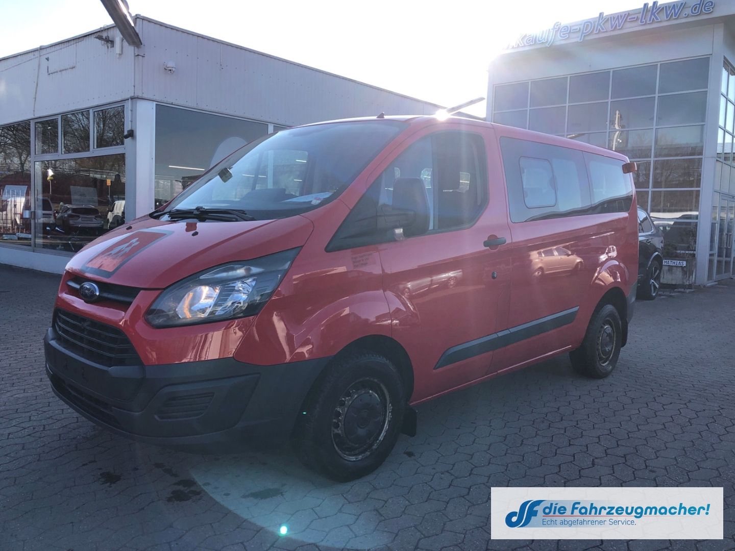 Fahrzeugabbildung Ford Transit Custom Kombi 300 L1 2.2 TDCi *2398 *KLIM