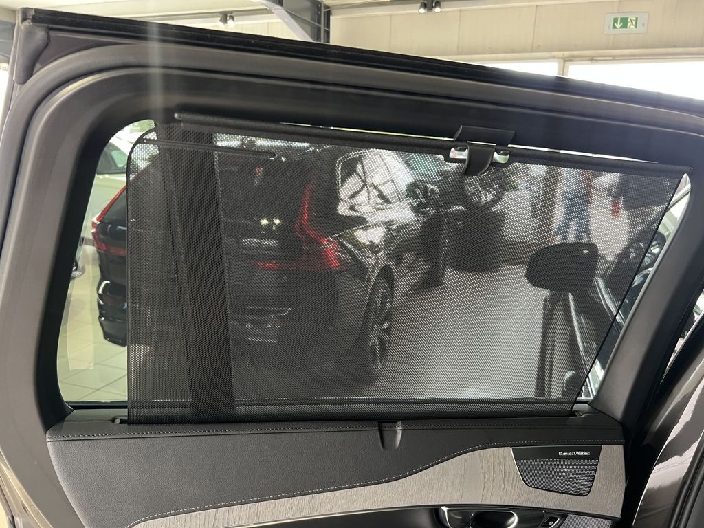 Volvo XC90 T8 Ultra Dark Recharge AWD B&W Massage 22''