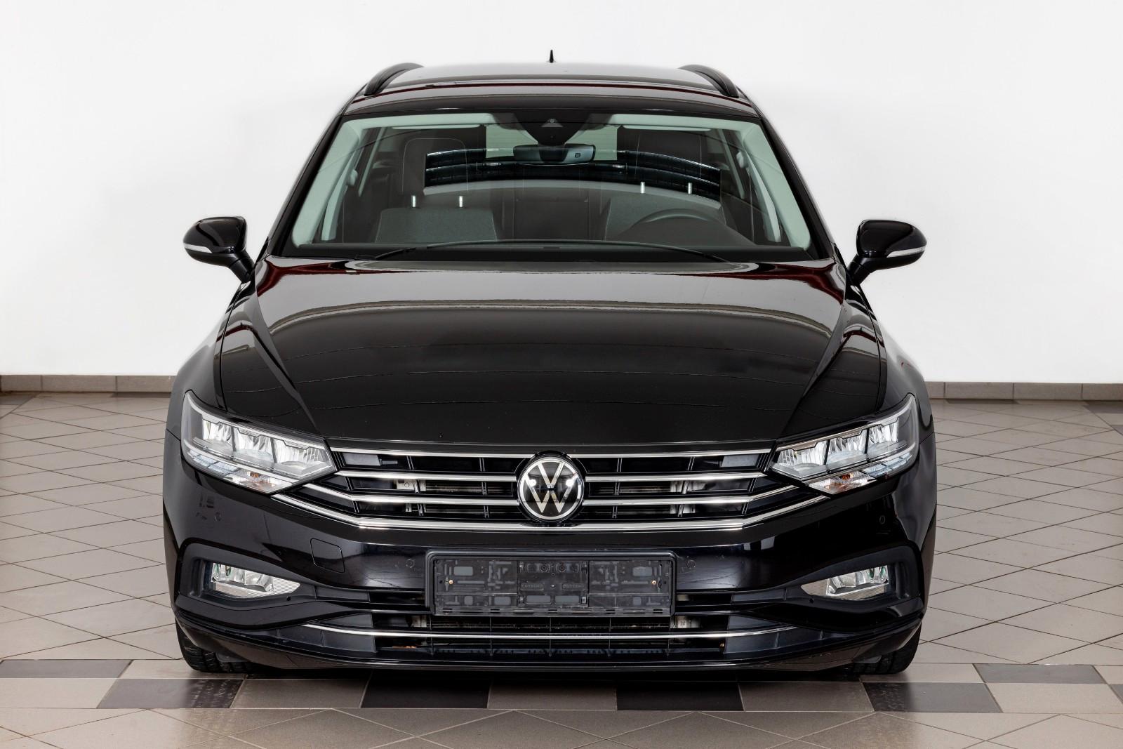 Volkswagen Passat Variant Business AHK