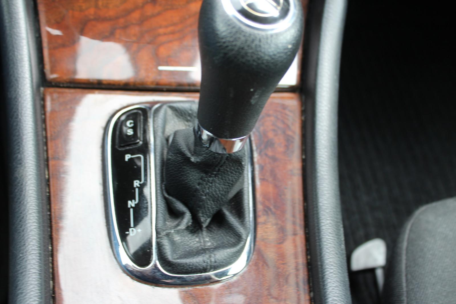Mercedes-Benz C220 2006 — photo 21