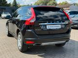 Volvo XC 60 Momentum 2WD 140.0kW 8-Gang Automatik - Volvo: 140