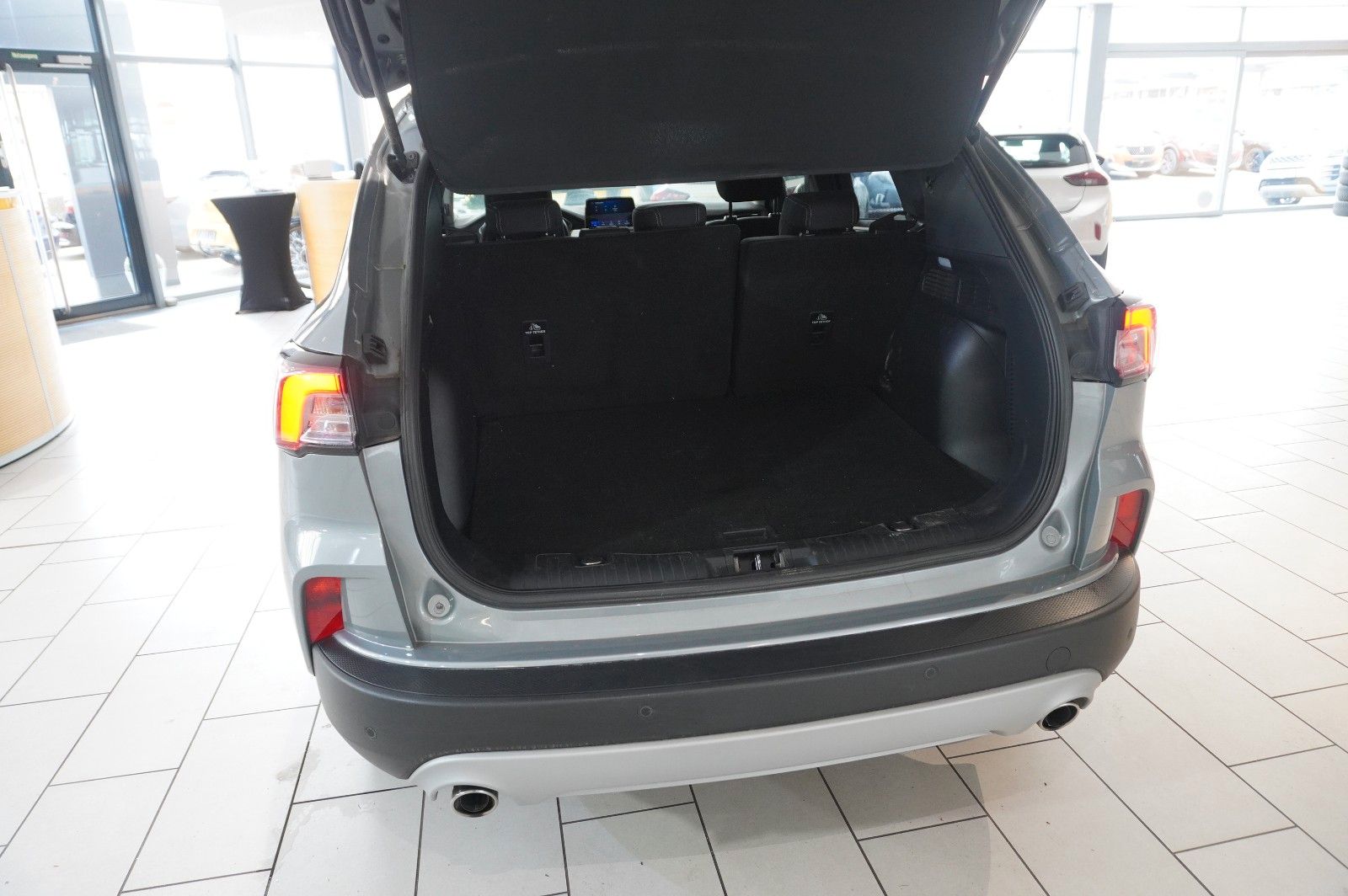 Fahrzeugabbildung Ford Kuga 1.5D COOL & CONN. NAVI/LED/SHZ/TEMP./NEBEL