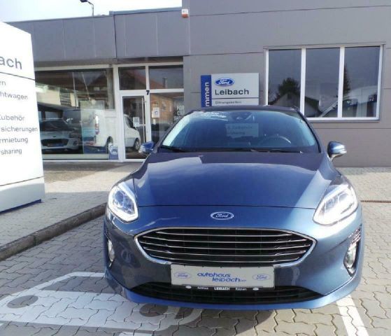 Ford Fiesta 5 t. Titanium, Navi, Winter Paket 