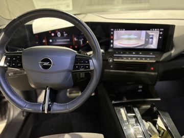 Fotografie 16 des Opel Astra Sports Tourer 1.2 Turbo Automatik GS