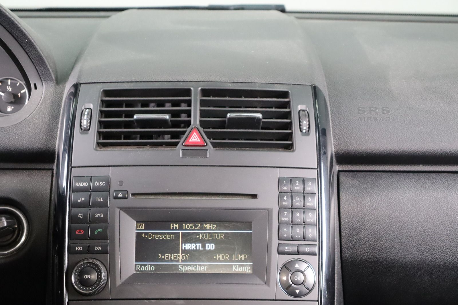 Fahrzeugabbildung Mercedes-Benz A 160 AVANTGARDE HU/AU 08.26