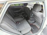 Toyota Avensis Combi 2,2-l-D-CAT Team Team - Toyota Avensis aus 2008 mit Diesel-Antrieb