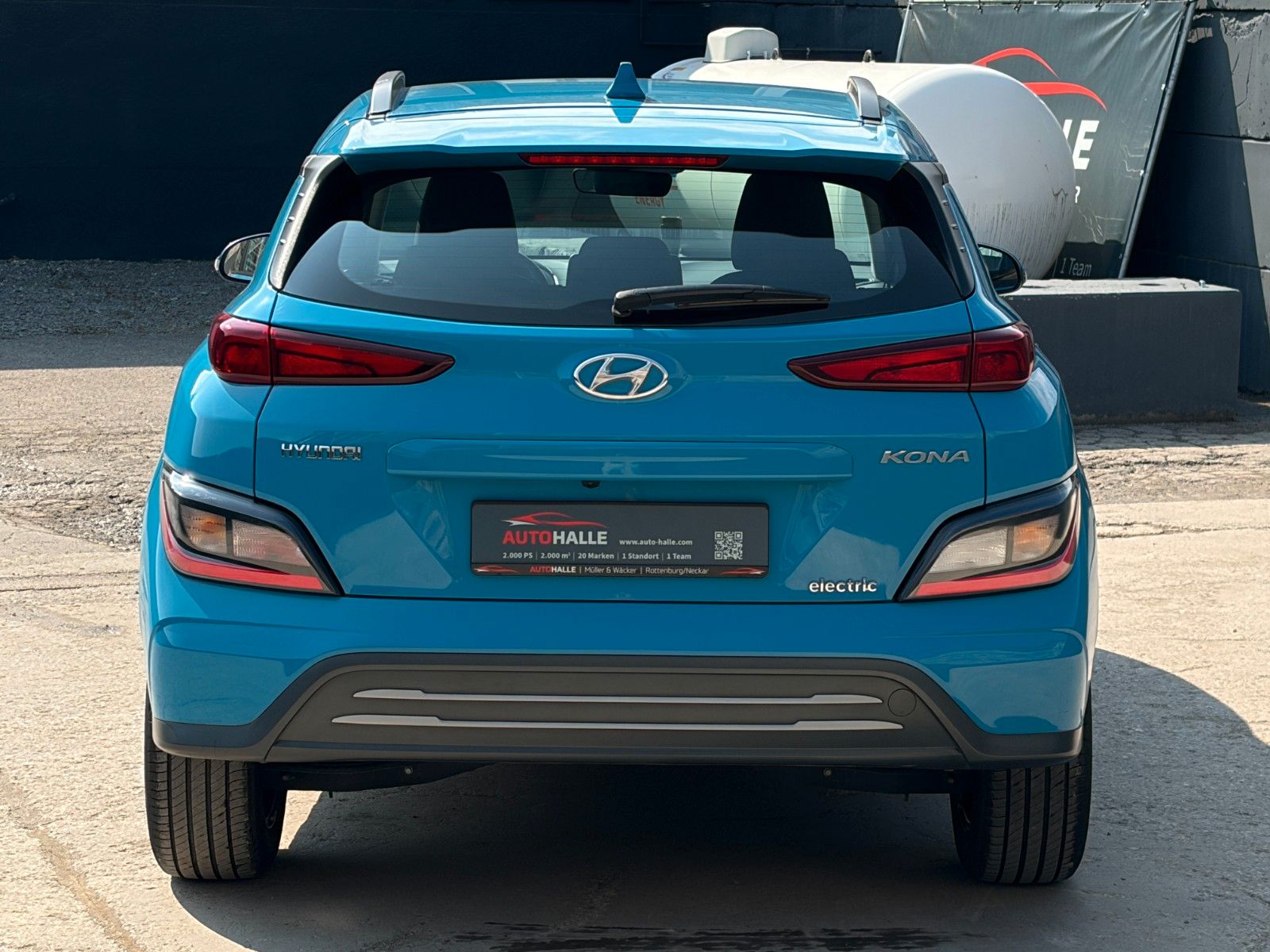 Fahrzeugabbildung Hyundai KONA E Basis 2WD LKAS CAM CarPlay DAB+ 17" 305km