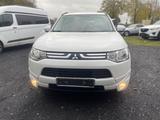 Mitsubishi Outlander ClearTec Invite 4WD - Mitsubishi Outlander: Invite