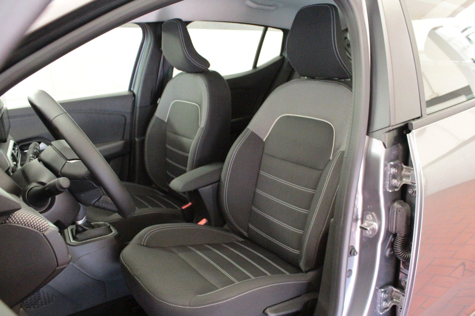 Fahrzeugabbildung Dacia Sandero Eco-G 100 Journey+ *Navi*LPG*