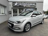 Hyundai i20 blue Passion*PANO*NAVI*KAMERA*SHZ*PDC*1.Hand - Hyundai i20: Passion