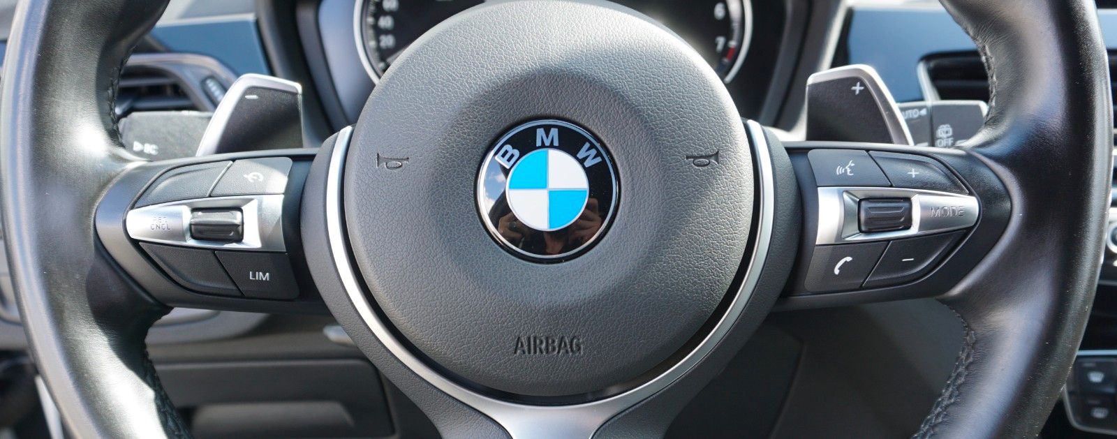 Fahrzeugabbildung BMW X1 sDrive 20 i M Sport,LED,Kamera,AHK, 8 fach be