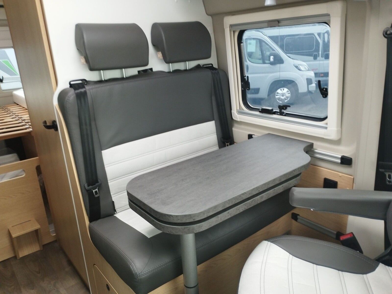 Fahrzeugabbildung Sunlight Adventure Cliff 602 Automatik, Dörr Edition, LTE
