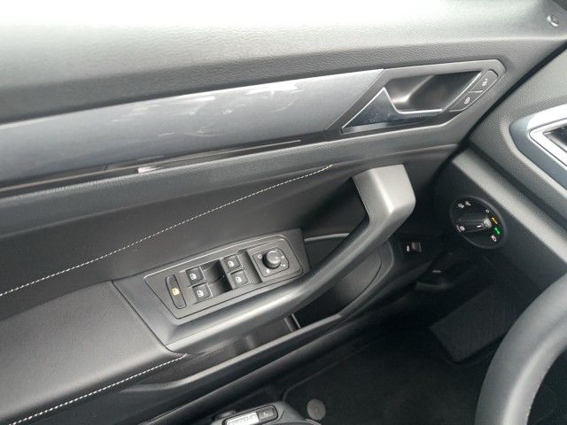 T-Roc Style 1.5 TSI DSG NAVI+LED+ACC+5J-GARANTIE