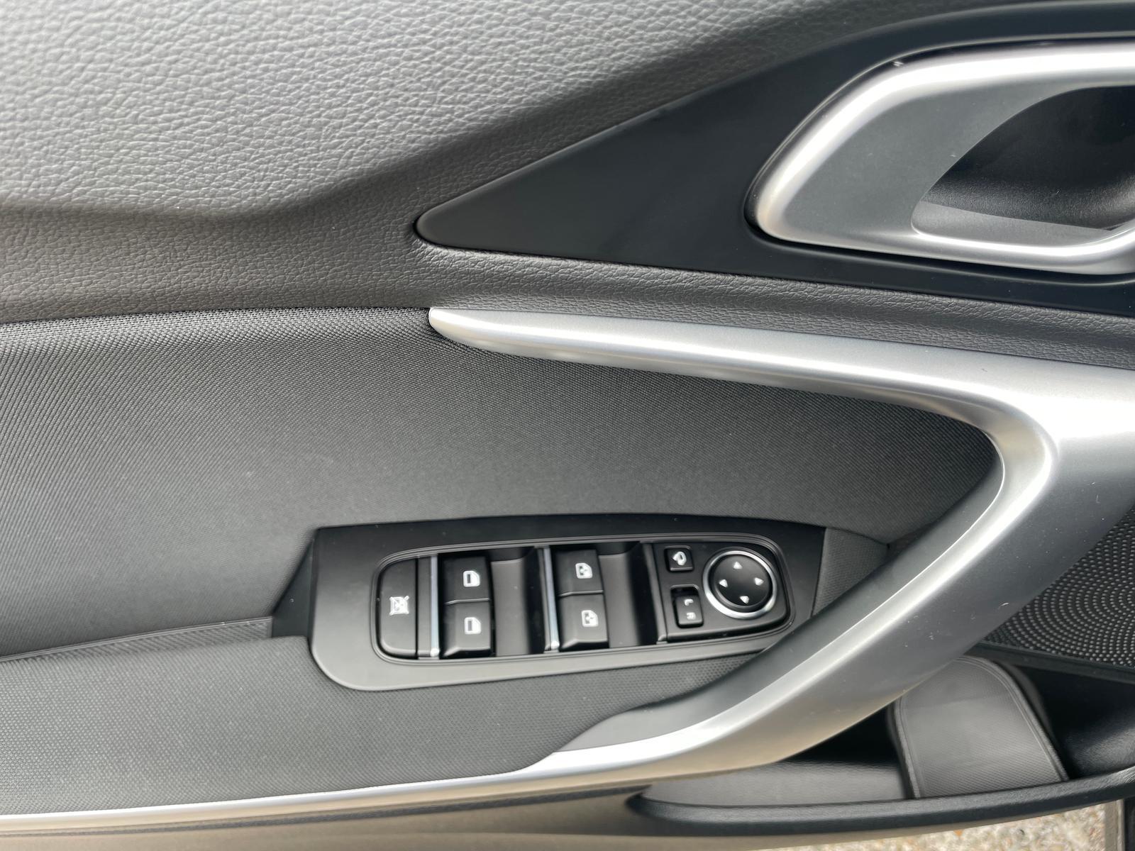 Kia CEED SW 1.5T DCT7 KEYLESS LED PDC V+H 17´´ALU