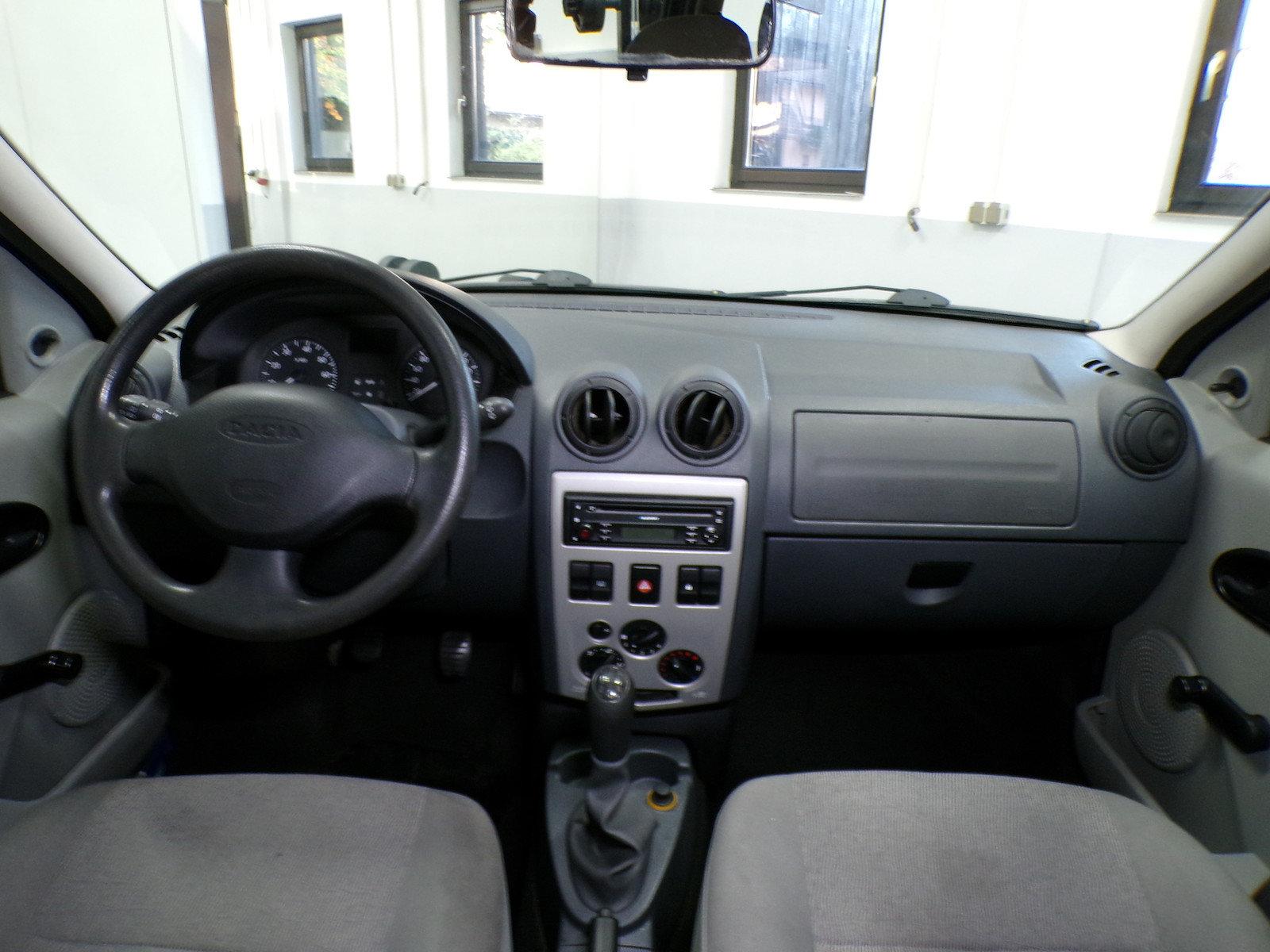 Dacia Logan 2009 — photo 14