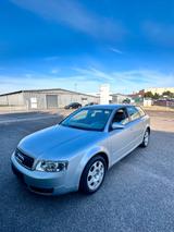 Audi AUDI A4 2.0 AUTOMATIK TÜV NEU - Audi A4 aus 2003: Kombi