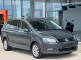 Volkswagen Sharan Highline 7-Sitzer/AHK/Kamera/El. Türen - Volkswagen Sharan in Kassel