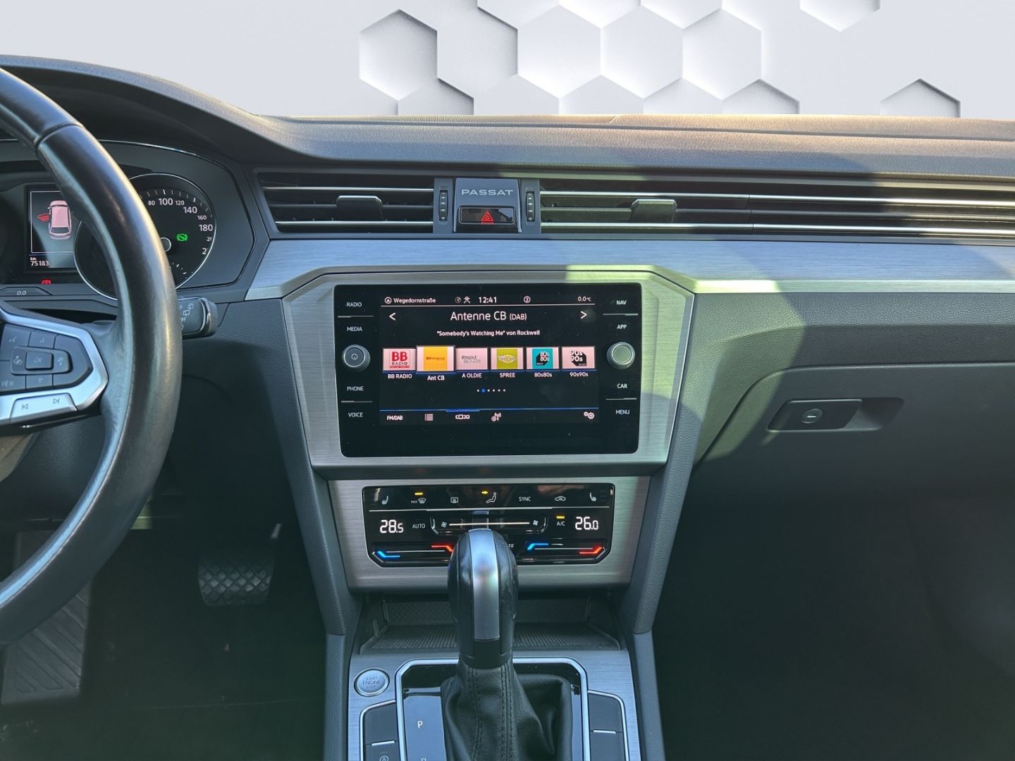 Passat 2.0TDI Conceptline DSG 110kW AHZV LED Rüc