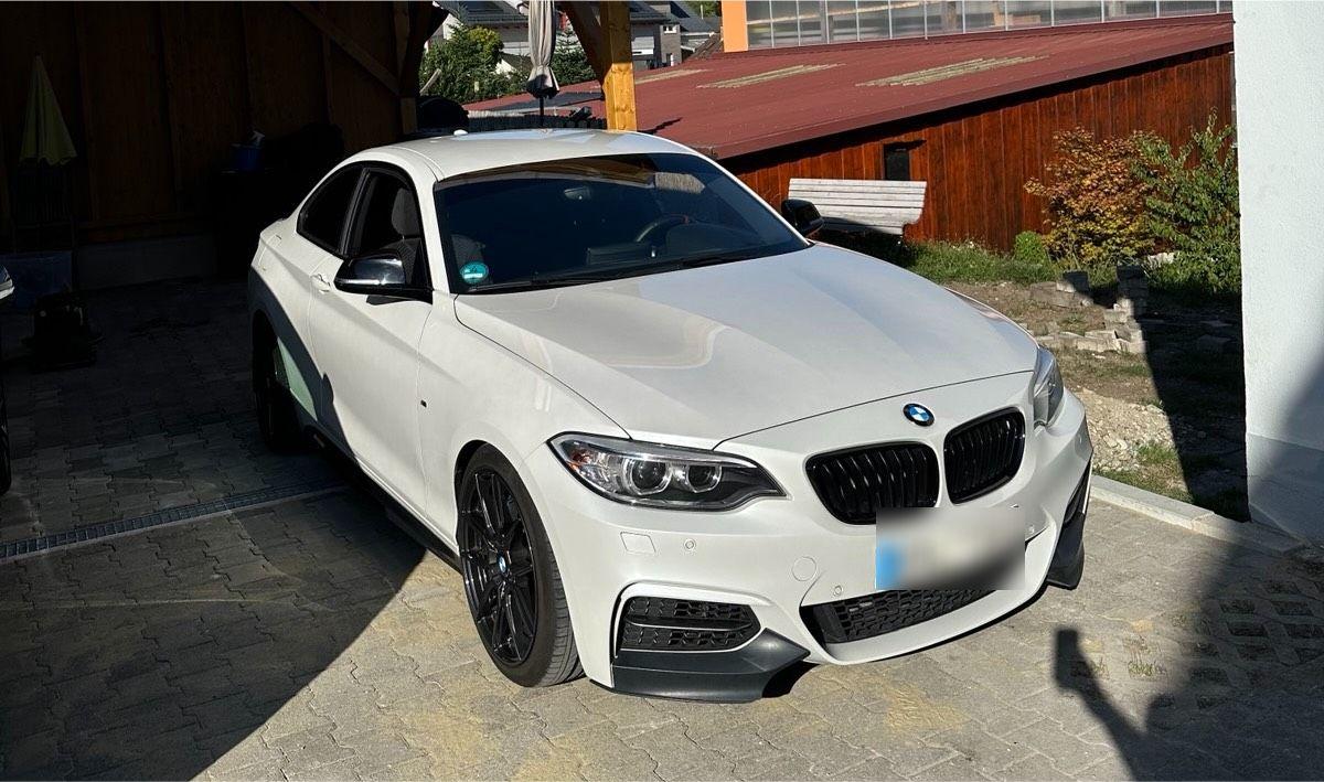 BMW M235