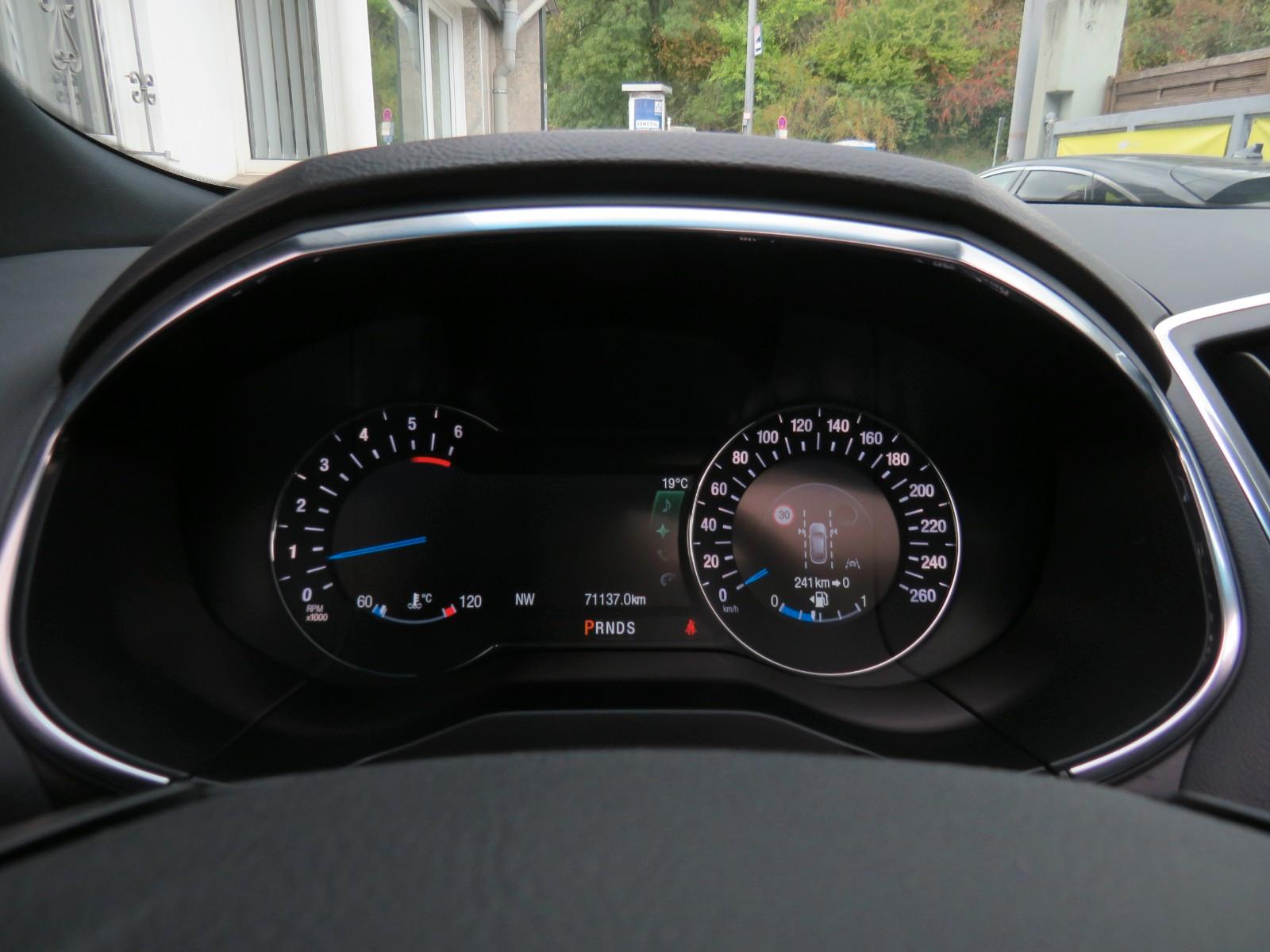 Ford Edge ST-Line 4x4 /Pano/Standhz/Sitzklima/B&O/AHK