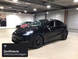 Tesla Model Y Performance - schwarze Tesla Model Y