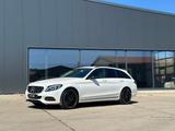 Mercedes-Benz C 180T AMG Optik Leder Kamera LED 19 Zoll - Mercedes-Benz C 180: AMG