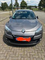 Renault Privatverkauf mit 8-fach bereift  - : Privatverkauf