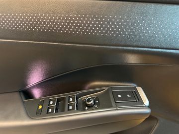 Volkswagen T-Roc *1.HAND*19%*LKHZ*ACC*CARPLAY*MASSAGE*CAM
