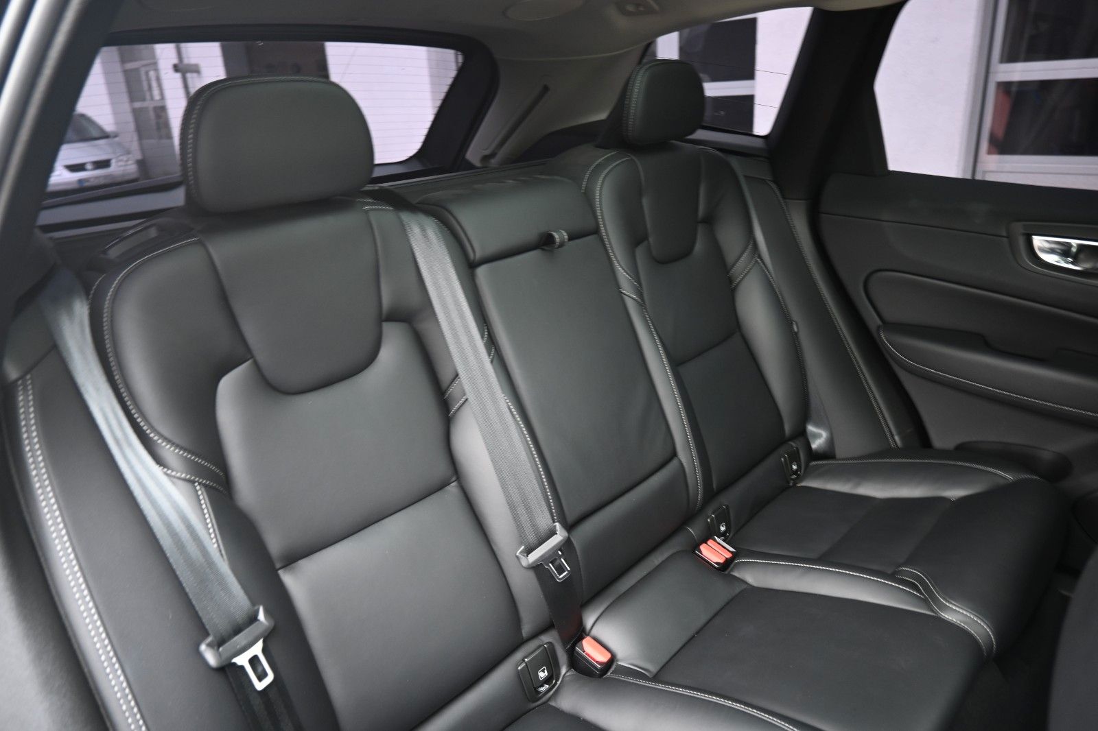 Fahrzeugabbildung Volvo XC60 Inscription T6 PHEV AWD*Luft*HUD*360°*STHZG