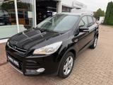 Ford Kuga Titanium 4x4 Automatik - Ford Kuga: Schwarz