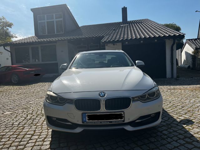 BMW 328i Sport Line