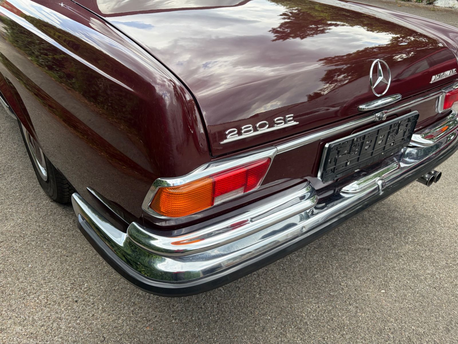 MERCEDES-BENZ 280 8